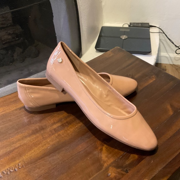 VINCE CAMUTO MINNDY FLATS  SIZE 7M NEW WITHOUT BOX - Picture 5 of 7